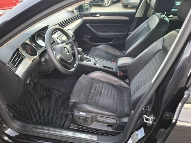 Черный Фольксваген Пассат, объемом двигателя 2 л и пробегом 275 тыс. км за 15999 $, фото 6 на Automoto.ua