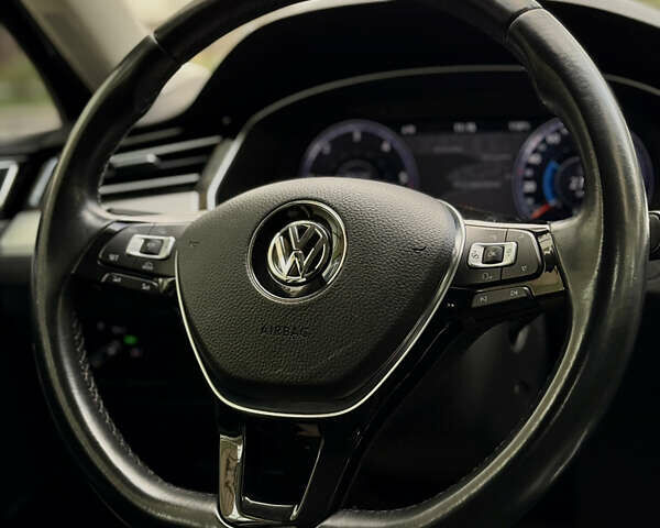 Черный Фольксваген Пассат, объемом двигателя 1.97 л и пробегом 205 тыс. км за 16600 $, фото 23 на Automoto.ua