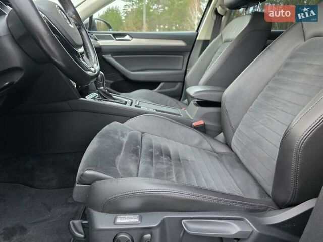 Чорний Фольксваген Пассат, об'ємом двигуна 1.97 л та пробігом 246 тис. км за 15900 $, фото 21 на Automoto.ua