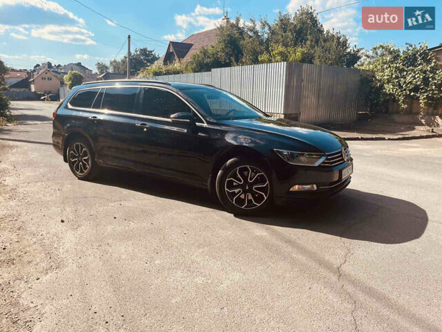 Черный Фольксваген Пассат, объемом двигателя 1.6 л и пробегом 307 тыс. км за 13350 $, фото 9 на Automoto.ua