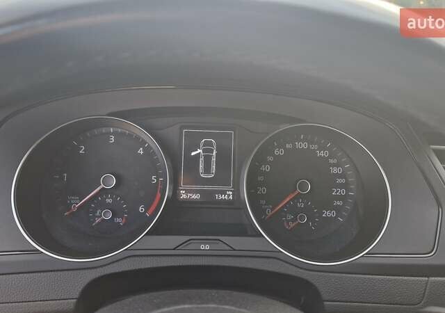 Черный Фольксваген Пассат, объемом двигателя 1.6 л и пробегом 267 тыс. км за 13000 $, фото 9 на Automoto.ua