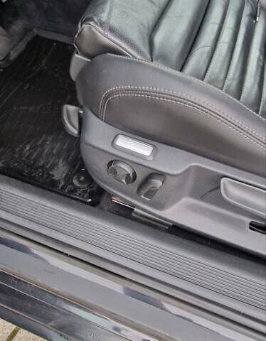 Черный Фольксваген Пассат, объемом двигателя 1.97 л и пробегом 255 тыс. км за 15000 $, фото 15 на Automoto.ua