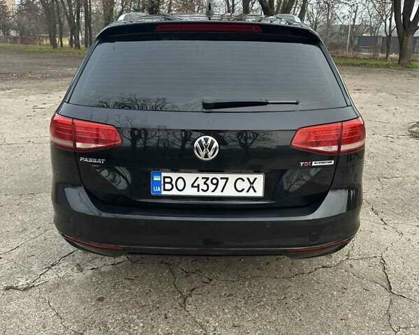 Черный Фольксваген Пассат, объемом двигателя 1.6 л и пробегом 230 тыс. км за 15000 $, фото 5 на Automoto.ua