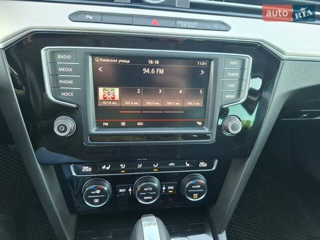 Черный Фольксваген Пассат, объемом двигателя 2 л и пробегом 275 тыс. км за 14999 $, фото 19 на Automoto.ua