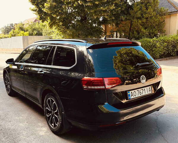 Черный Фольксваген Пассат, объемом двигателя 1.6 л и пробегом 307 тыс. км за 13350 $, фото 6 на Automoto.ua