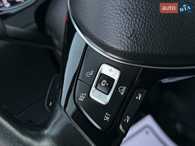 Чорний Фольксваген Пассат, об'ємом двигуна 1.97 л та пробігом 191 тис. км за 17000 $, фото 43 на Automoto.ua