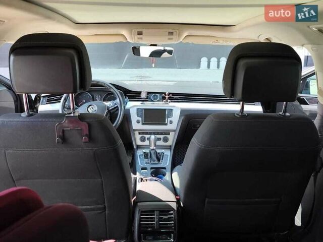 Черный Фольксваген Пассат, объемом двигателя 1.6 л и пробегом 294 тыс. км за 13200 $, фото 9 на Automoto.ua