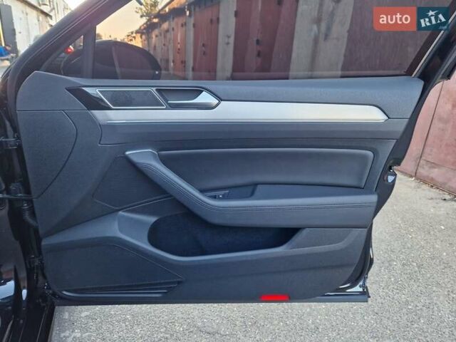 Фольксваген Пассат 2016 в Киеве на Automoto.ua Черный Фольксваген Пассат, объемом двигателя 2 л и пробегом 215 тыс. км за 19700 $, фото 56 на Automoto.ua