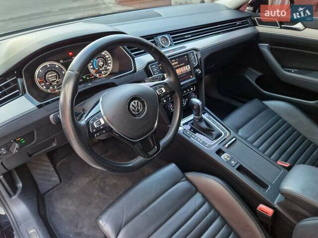 Фольксваген Пассат 2016 в Киеве на Automoto.ua Черный Фольксваген Пассат, объемом двигателя 2 л и пробегом 215 тыс. км за 19700 $, фото 35 на Automoto.ua