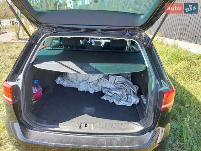 Черный Фольксваген Пассат, объемом двигателя 2 л и пробегом 210 тыс. км за 15200 $, фото 1 на Automoto.ua