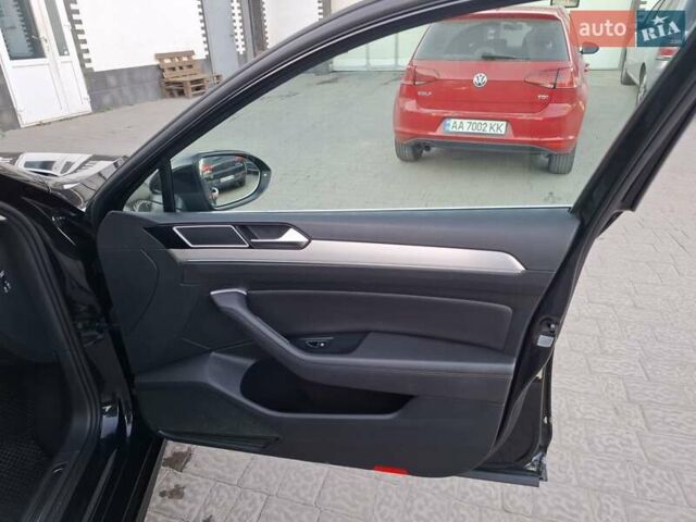 Черный Фольксваген Пассат, объемом двигателя 2 л и пробегом 275 тыс. км за 14999 $, фото 3 на Automoto.ua