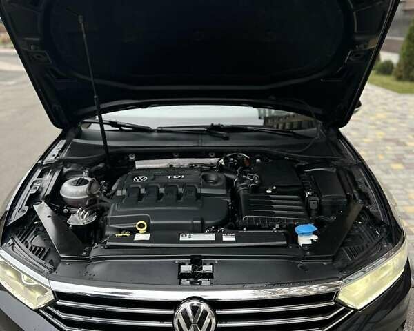 Черный Фольксваген Пассат, объемом двигателя 1.97 л и пробегом 241 тыс. км за 13800 $, фото 14 на Automoto.ua