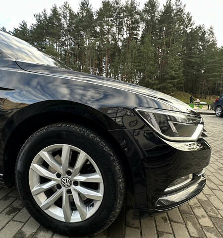 Черный Фольксваген Пассат, объемом двигателя 1.6 л и пробегом 256 тыс. км за 15000 $, фото 14 на Automoto.ua