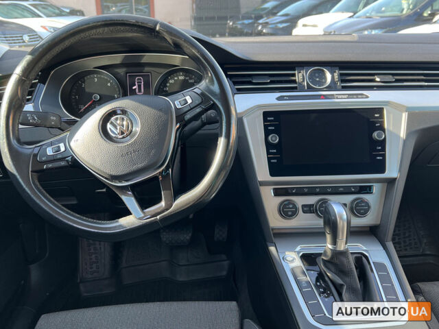 Черный Фольксваген Пассат, объемом двигателя 2 л и пробегом 183 тыс. км за 17200 $, фото 16 на Automoto.ua