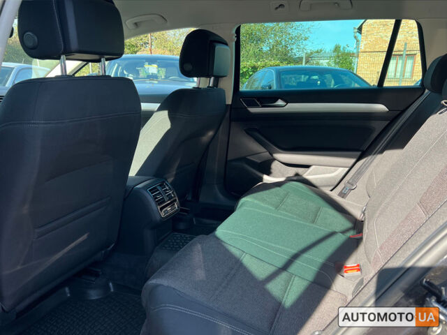 Черный Фольксваген Пассат, объемом двигателя 2 л и пробегом 183 тыс. км за 17200 $, фото 13 на Automoto.ua