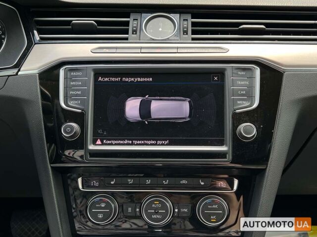 Черный Фольксваген Пассат, объемом двигателя 2 л и пробегом 244 тыс. км за 15800 $, фото 18 на Automoto.ua