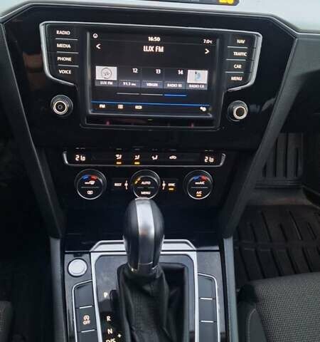 Черный Фольксваген Пассат, объемом двигателя 2 л и пробегом 306 тыс. км за 15200 $, фото 10 на Automoto.ua