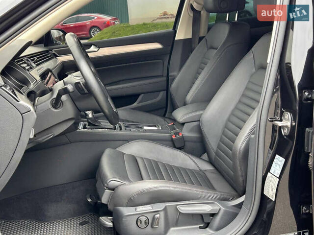 Черный Фольксваген Пассат, объемом двигателя 1.97 л и пробегом 220 тыс. км за 19444 $, фото 27 на Automoto.ua