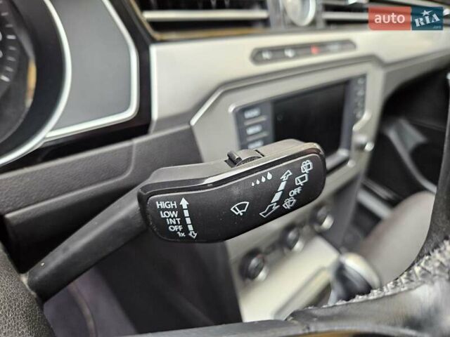 Чорний Фольксваген Пассат, об'ємом двигуна 1.97 л та пробігом 249 тис. км за 14800 $, фото 18 на Automoto.ua