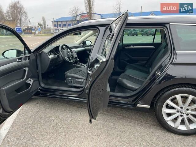 Черный Фольксваген Пассат, объемом двигателя 1.6 л и пробегом 247 тыс. км за 15500 $, фото 15 на Automoto.ua