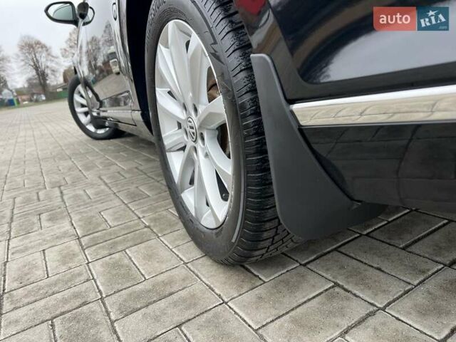 Черный Фольксваген Пассат, объемом двигателя 1.6 л и пробегом 247 тыс. км за 15500 $, фото 57 на Automoto.ua