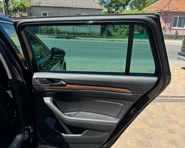 Черный Фольксваген Пассат, объемом двигателя 1.97 л и пробегом 268 тыс. км за 16800 $, фото 21 на Automoto.ua