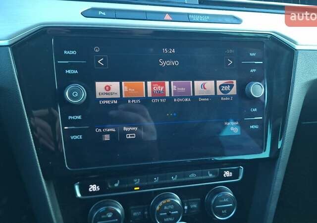 Черный Фольксваген Пассат, объемом двигателя 1.97 л и пробегом 243 тыс. км за 13999 $, фото 38 на Automoto.ua