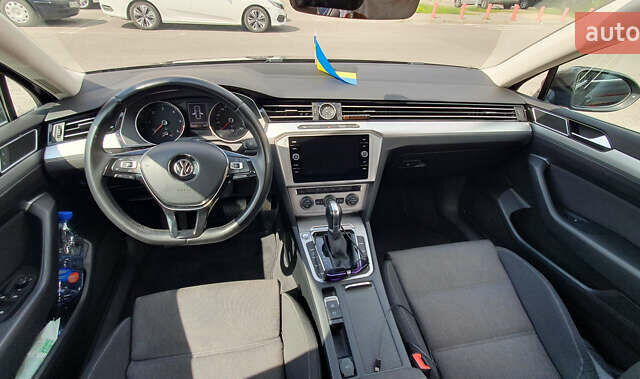 Чорний Фольксваген Пассат, об'ємом двигуна 1.97 л та пробігом 243 тис. км за 17500 $, фото 8 на Automoto.ua