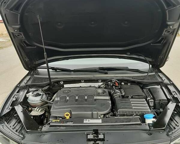 Черный Фольксваген Пассат, объемом двигателя 1.97 л и пробегом 282 тыс. км за 14700 $, фото 12 на Automoto.ua