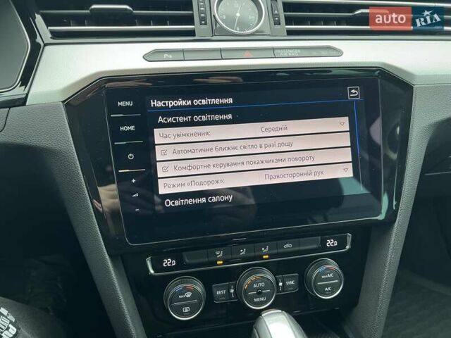 Черный Фольксваген Пассат, объемом двигателя 1.6 л и пробегом 247 тыс. км за 15500 $, фото 37 на Automoto.ua