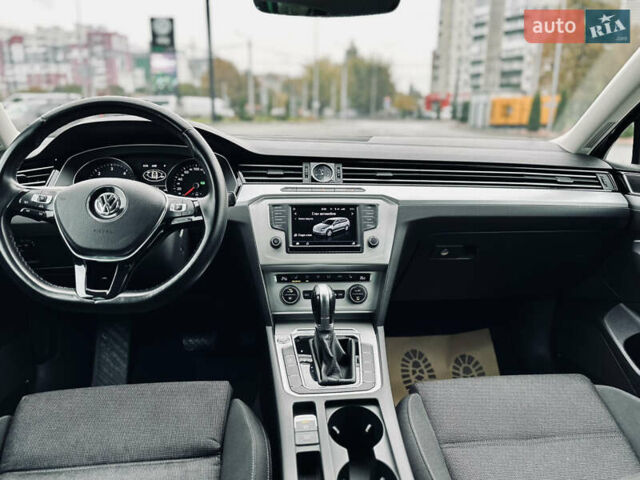 Черный Фольксваген Пассат, объемом двигателя 1.97 л и пробегом 216 тыс. км за 15999 $, фото 9 на Automoto.ua