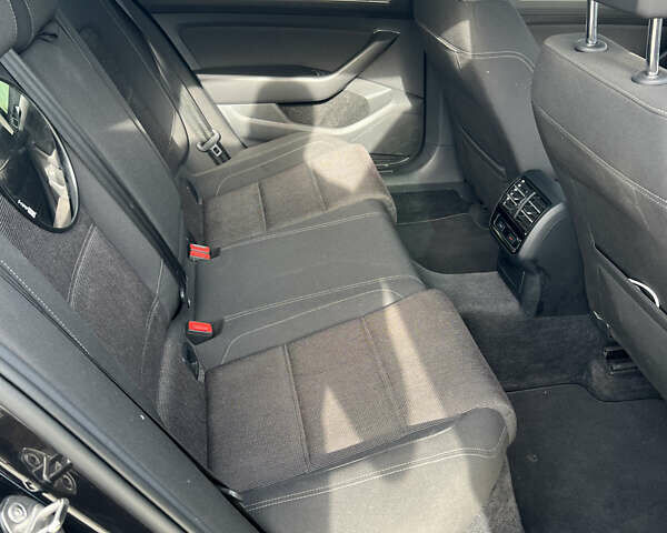 Черный Фольксваген Пассат, объемом двигателя 1.97 л и пробегом 249 тыс. км за 16900 $, фото 17 на Automoto.ua