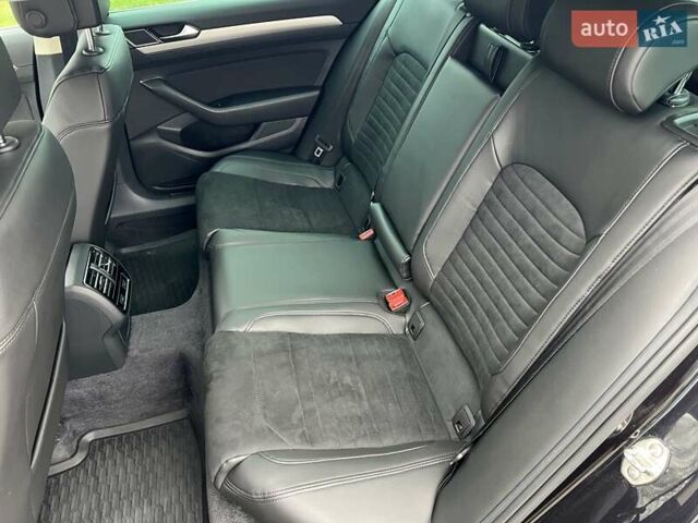 Черный Фольксваген Пассат, объемом двигателя 1.6 л и пробегом 247 тыс. км за 15500 $, фото 53 на Automoto.ua