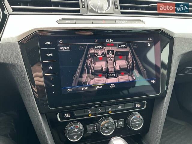 Черный Фольксваген Пассат, объемом двигателя 1.6 л и пробегом 247 тыс. км за 15500 $, фото 42 на Automoto.ua