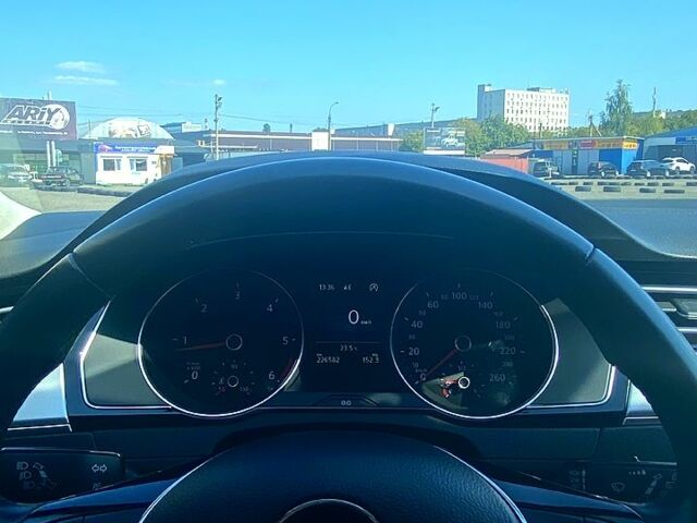 Чорний Фольксваген Пассат, об'ємом двигуна 1.6 л та пробігом 226 тис. км за 12400 $, фото 7 на Automoto.ua
