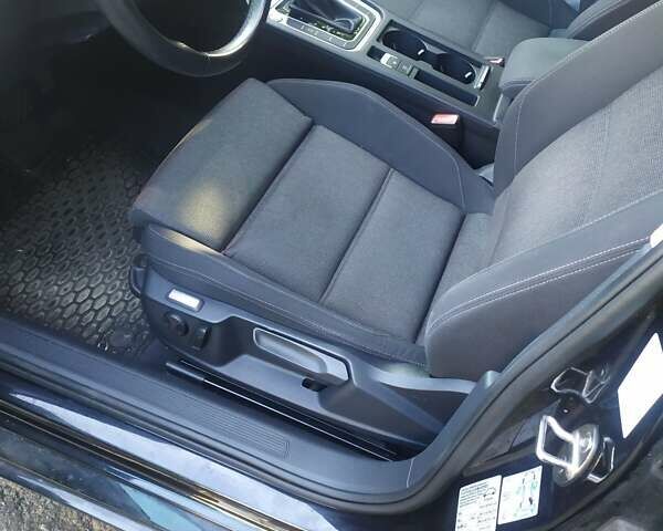 Черный Фольксваген Пассат, объемом двигателя 1.97 л и пробегом 220 тыс. км за 15500 $, фото 6 на Automoto.ua