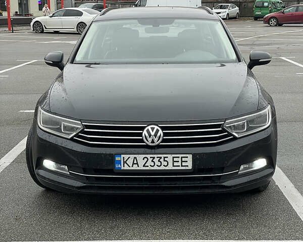 Черный Фольксваген Пассат, объемом двигателя 1.97 л и пробегом 318 тыс. км за 15500 $, фото 1 на Automoto.ua