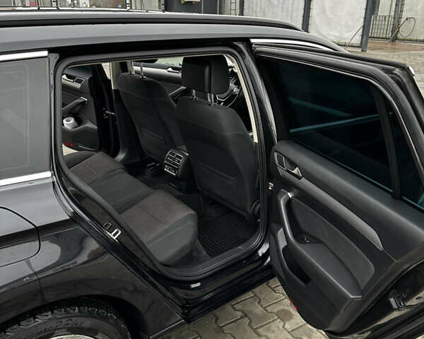 Черный Фольксваген Пассат, объемом двигателя 1.97 л и пробегом 258 тыс. км за 14300 $, фото 4 на Automoto.ua