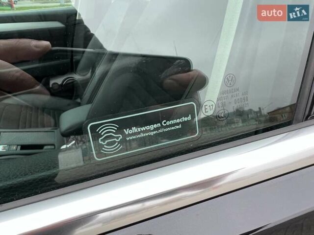 Черный Фольксваген Пассат, объемом двигателя 1.6 л и пробегом 247 тыс. км за 15500 $, фото 51 на Automoto.ua