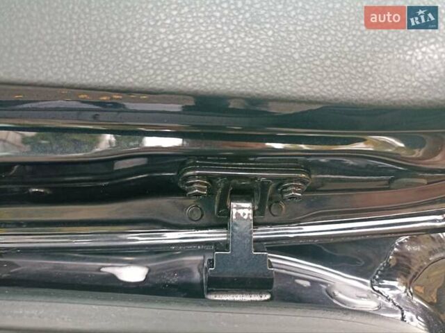 Черный Фольксваген Пассат, объемом двигателя 2 л и пробегом 186 тыс. км за 17900 $, фото 29 на Automoto.ua