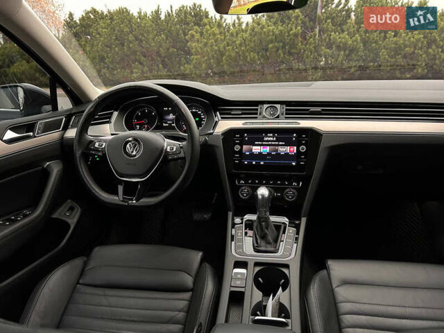 Черный Фольксваген Пассат, объемом двигателя 1.97 л и пробегом 220 тыс. км за 19444 $, фото 15 на Automoto.ua