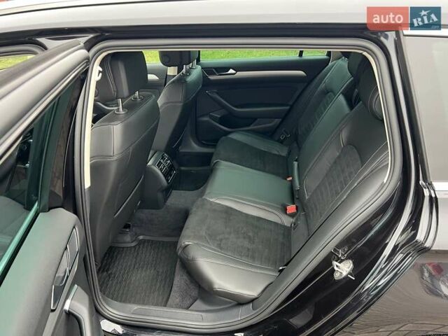 Черный Фольксваген Пассат, объемом двигателя 1.6 л и пробегом 247 тыс. км за 15500 $, фото 52 на Automoto.ua