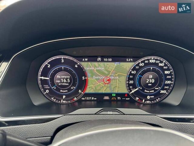 Чорний Фольксваген Пассат, об'ємом двигуна 2 л та пробігом 190 тис. км за 17900 $, фото 16 на Automoto.ua