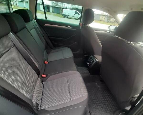 Черный Фольксваген Пассат, объемом двигателя 1.97 л и пробегом 282 тыс. км за 14700 $, фото 25 на Automoto.ua