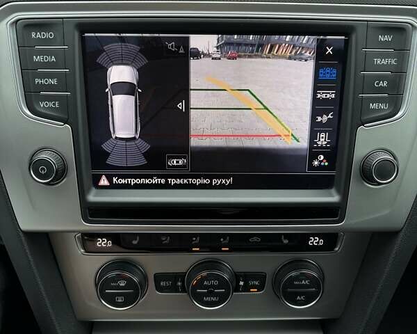 Чорний Фольксваген Пассат, об'ємом двигуна 1.97 л та пробігом 220 тис. км за 16000 $, фото 18 на Automoto.ua