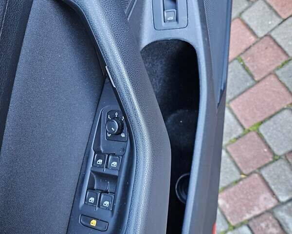 Чорний Фольксваген Пассат, об'ємом двигуна 2 л та пробігом 330 тис. км за 14800 $, фото 25 на Automoto.ua