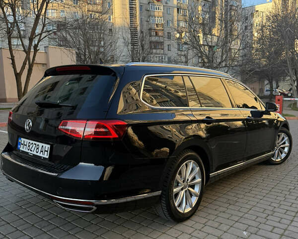 Черный Фольксваген Пассат, объемом двигателя 1.97 л и пробегом 217 тыс. км за 17600 $, фото 4 на Automoto.ua