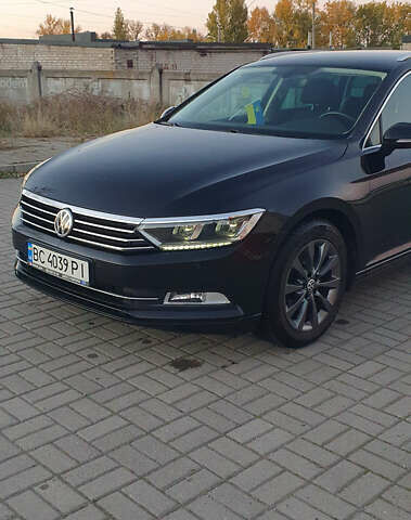 Чорний Фольксваген Пассат, об'ємом двигуна 1.97 л та пробігом 243 тис. км за 17500 $, фото 5 на Automoto.ua