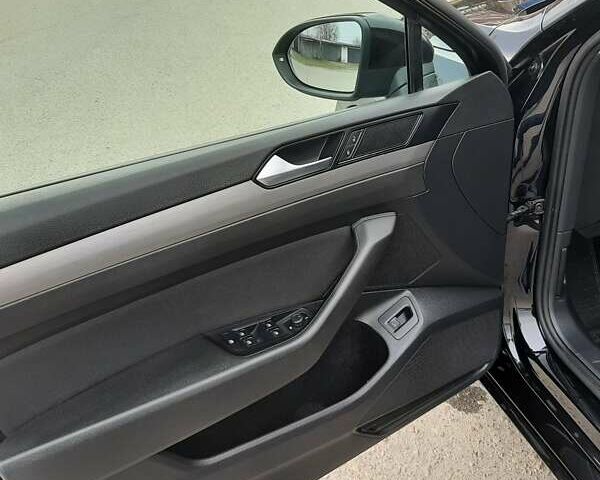 Черный Фольксваген Пассат, объемом двигателя 1.97 л и пробегом 282 тыс. км за 14700 $, фото 16 на Automoto.ua