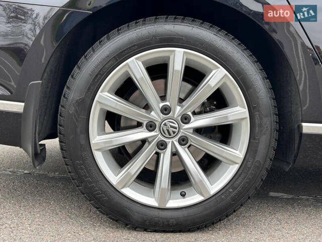 Черный Фольксваген Пассат, объемом двигателя 1.97 л и пробегом 220 тыс. км за 19444 $, фото 34 на Automoto.ua